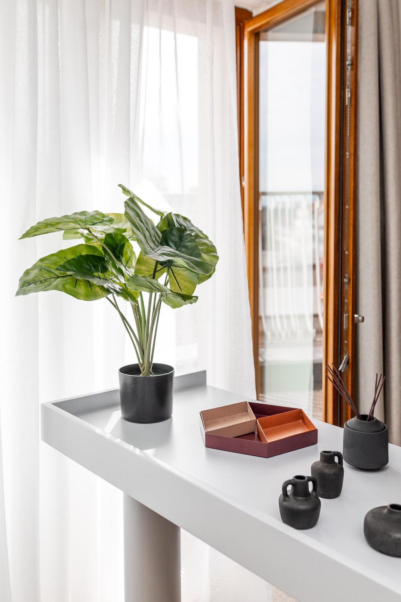 Catalog Boutique Rooms Pressburg Exterior foto